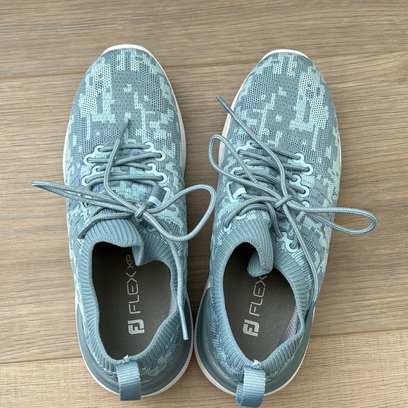 Women’s FootJoy Golf Shoes - Picture 4 of 6